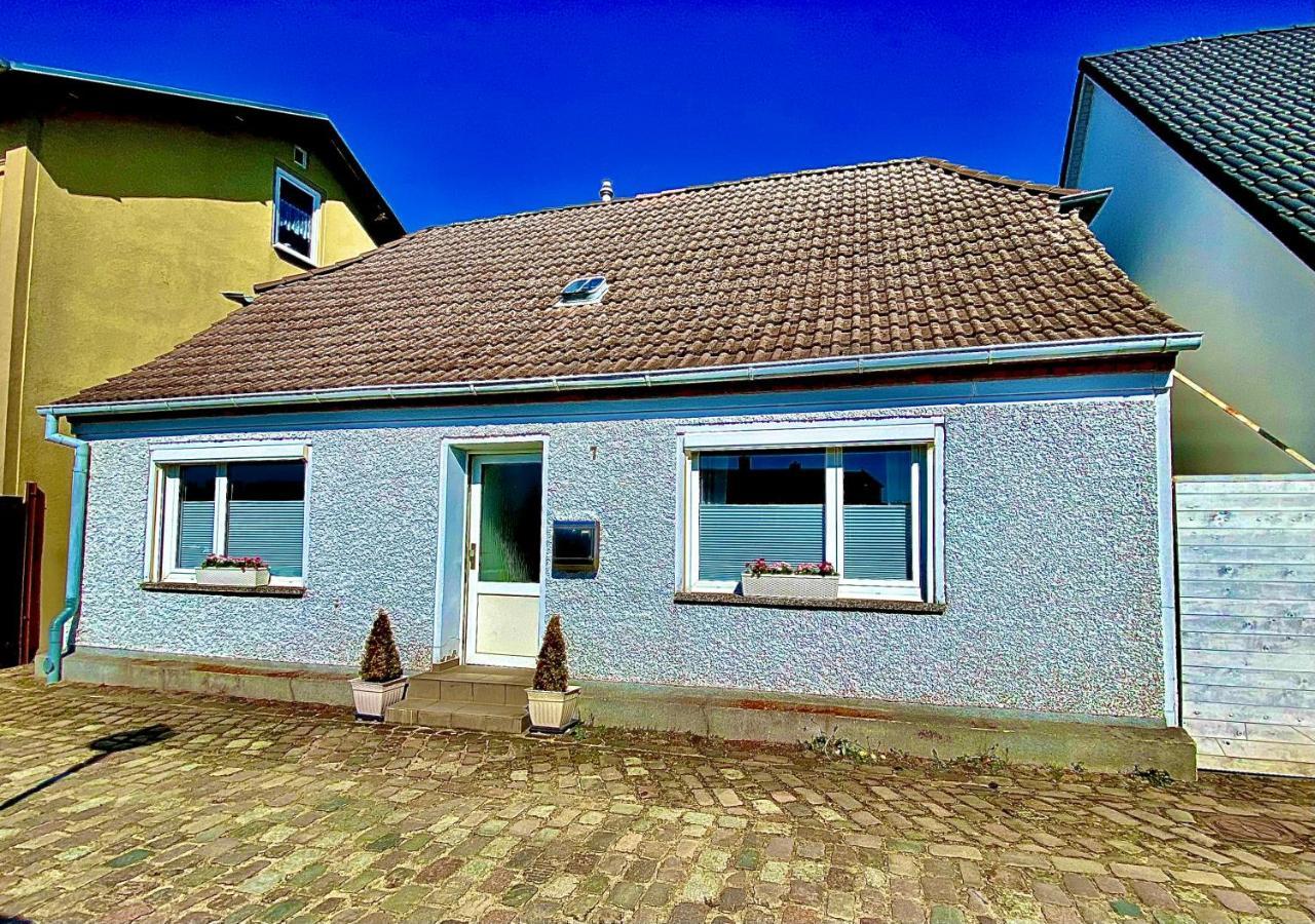 Gemuetliche Ferienwohnung Sagard Exterior foto